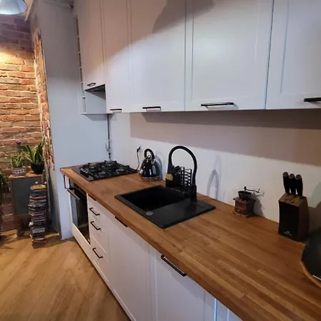 Apartament 아파트